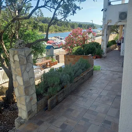 Fig Apartment